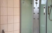 Studio Duschbad / bathroom